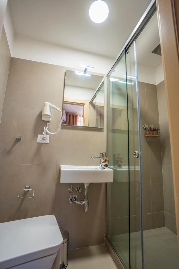 Art Rooms Gjuhadol Shkoder Ngoại thất bức ảnh